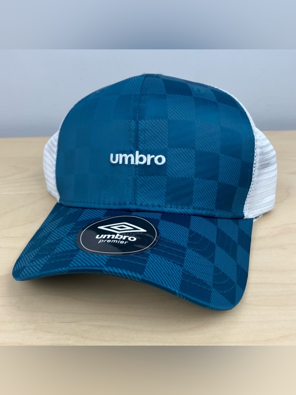 Umbro Mesh Snapback Trucker Hat Checkerboard Blue & White Logo NWT.